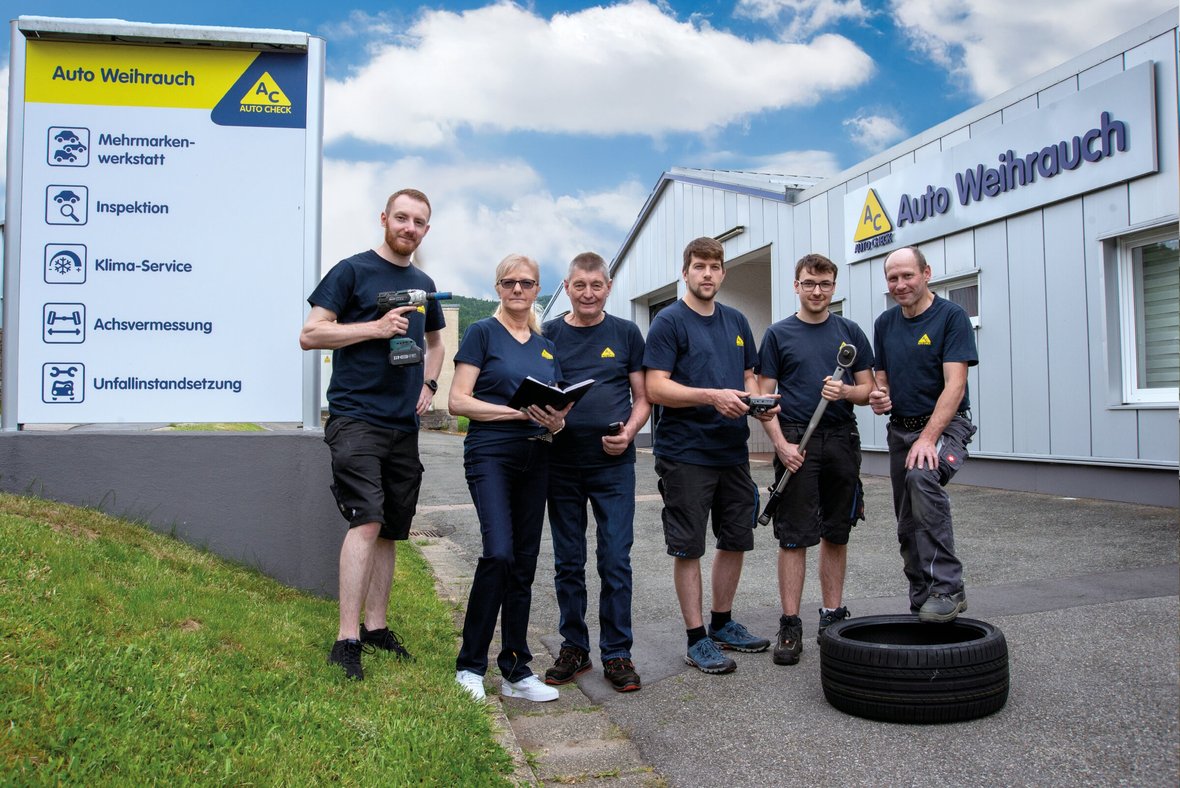 "Bild 47152-Team-1-web.jpg"